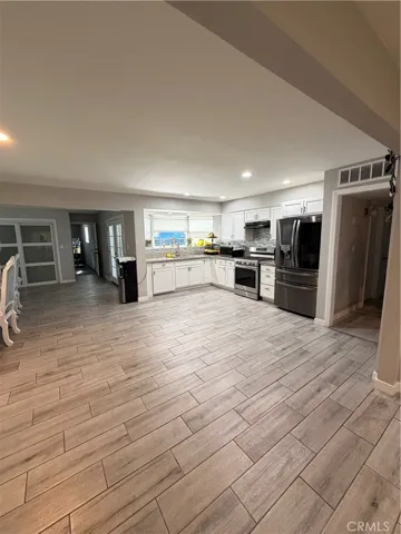 3205 Durrwood, Bakersfield, California 93304