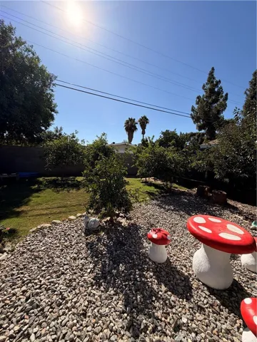 3205 Durrwood, Bakersfield, California 93304