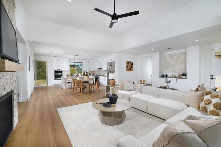 39301 Corte Venture, Temecula, California 92592