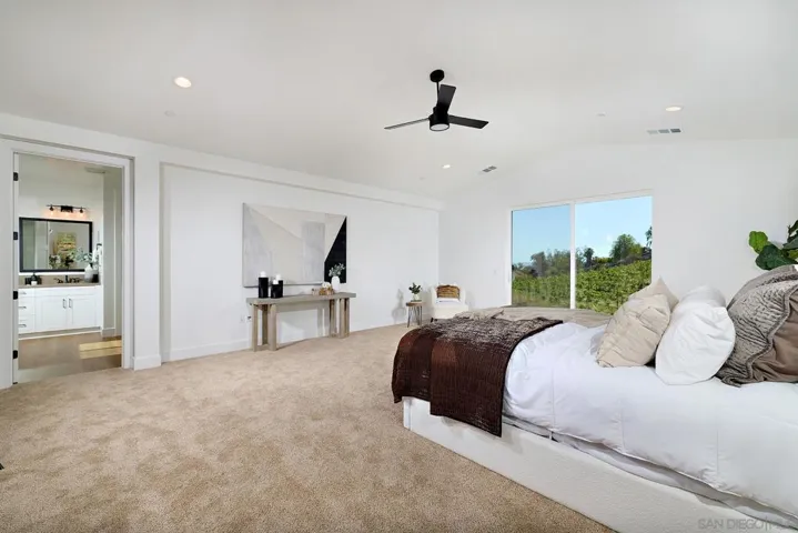 39301 Corte Venture, Temecula, California 92592