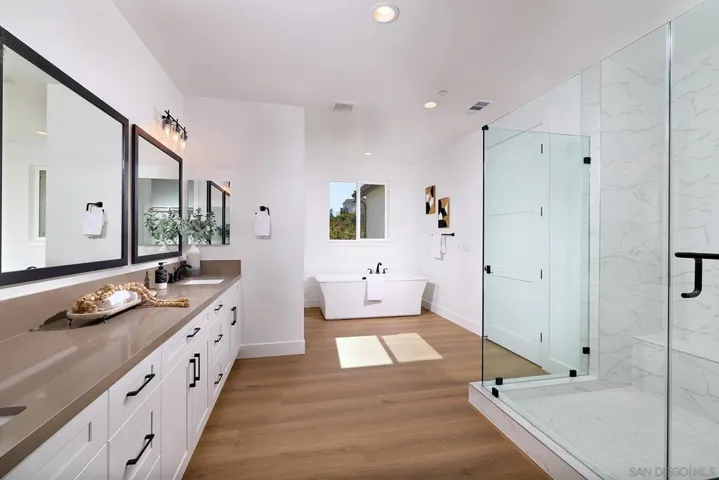 39301 Corte Venture, Temecula, California 92592