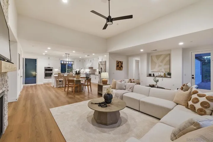 39301 Corte Venture, Temecula, California 92592
