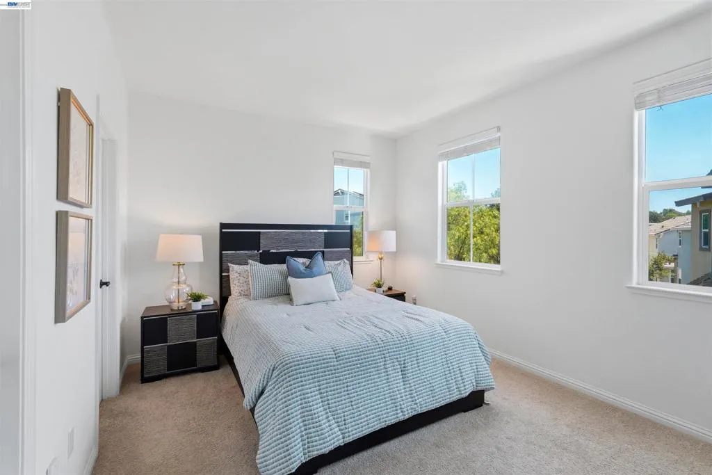 3rd Floor En-Suite Bedroom