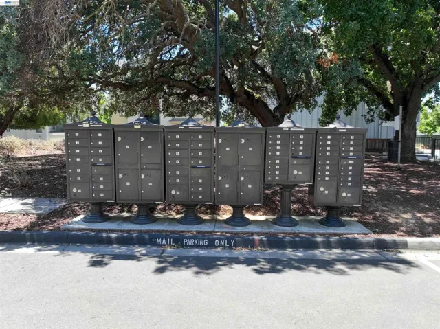 Mailbox