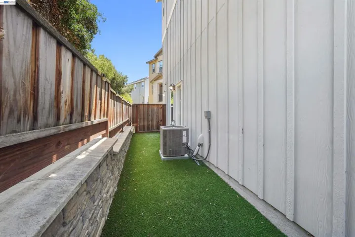 Sideyard