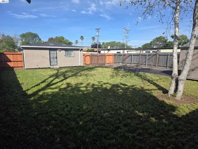 1840 6th, North Richmond, California 94801