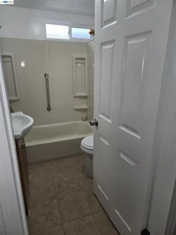 1840 6th, North Richmond, California 94801