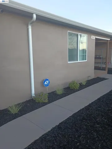 1840 6th, North Richmond, California 94801