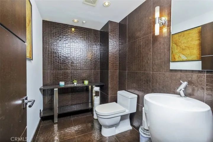 400 W Ocean Boulevard 1403, Long Beach, California 90802