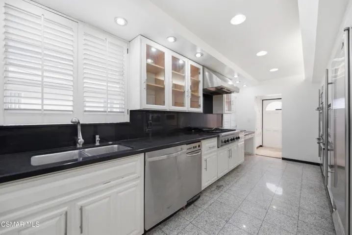 14742 Cohasset St Van Nuys-9