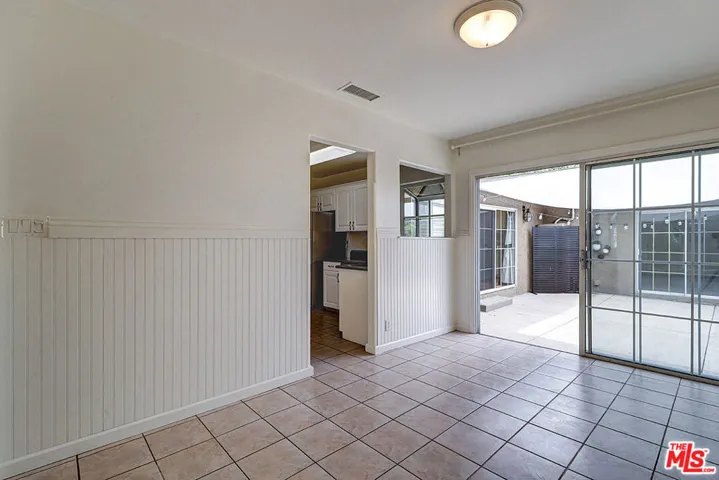 15601 Morrison Street, Encino, California 91403