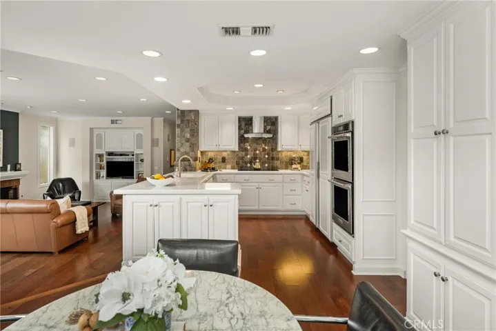 57 Emerald, Irvine, California 92614