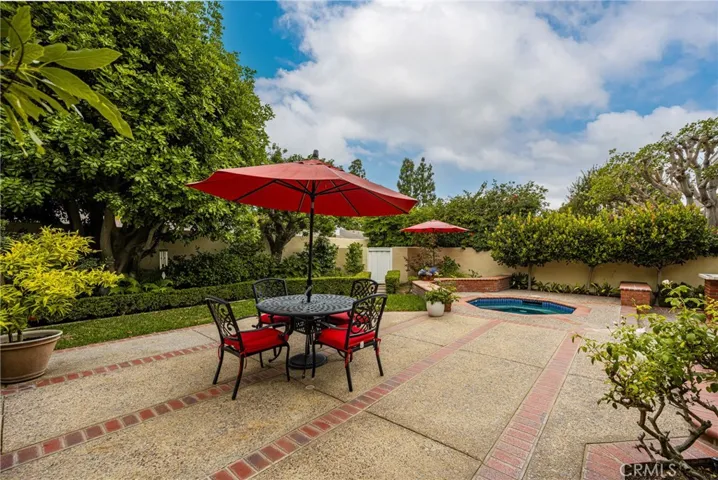 57 Emerald, Irvine, California 92614