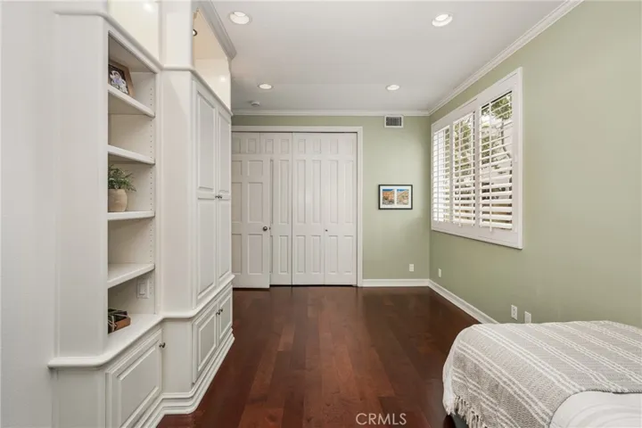 57 Emerald, Irvine, California 92614