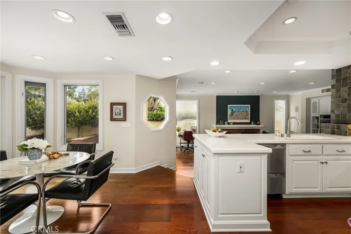57 Emerald, Irvine, California 92614