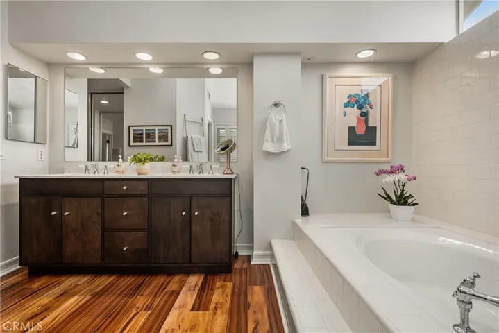 57 Emerald, Irvine, California 92614