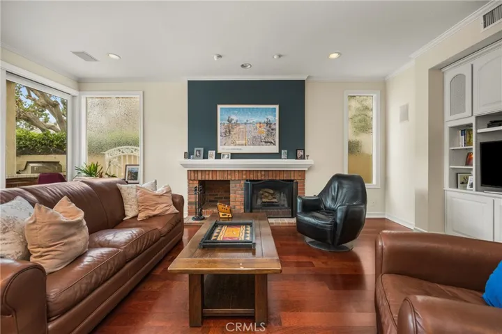 57 Emerald, Irvine, California 92614