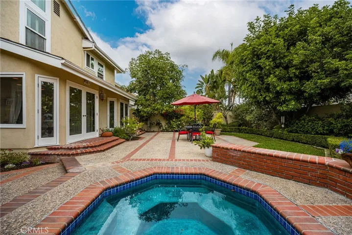 57 Emerald, Irvine, California 92614