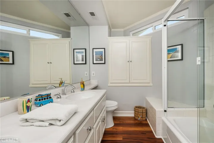 57 Emerald, Irvine, California 92614
