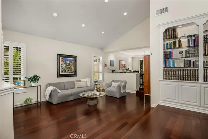 57 Emerald, Irvine, California 92614