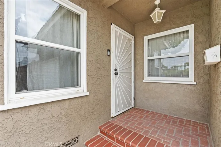10336 Floral, Whittier, California 90606