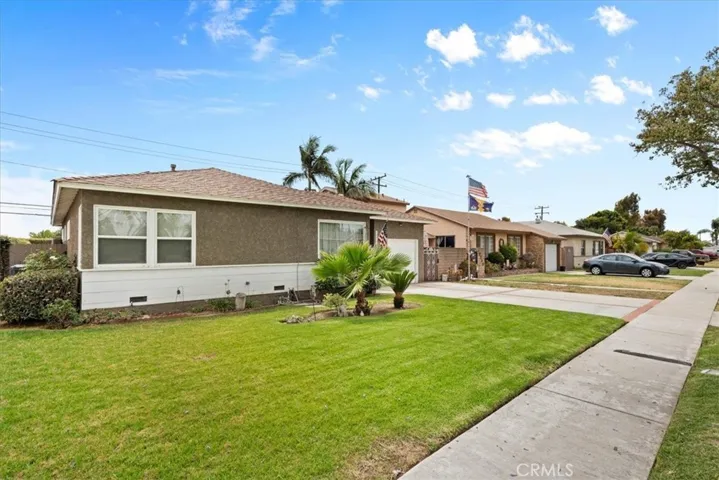 10336 Floral, Whittier, California 90606