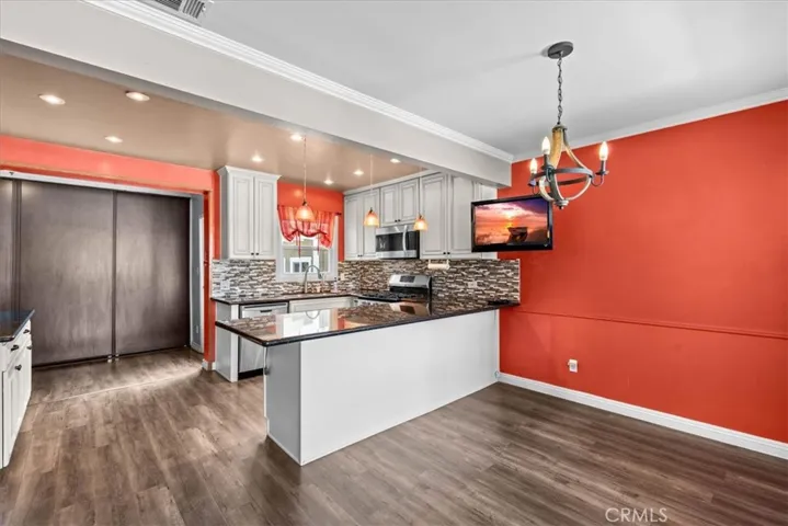 10336 Floral, Whittier, California 90606