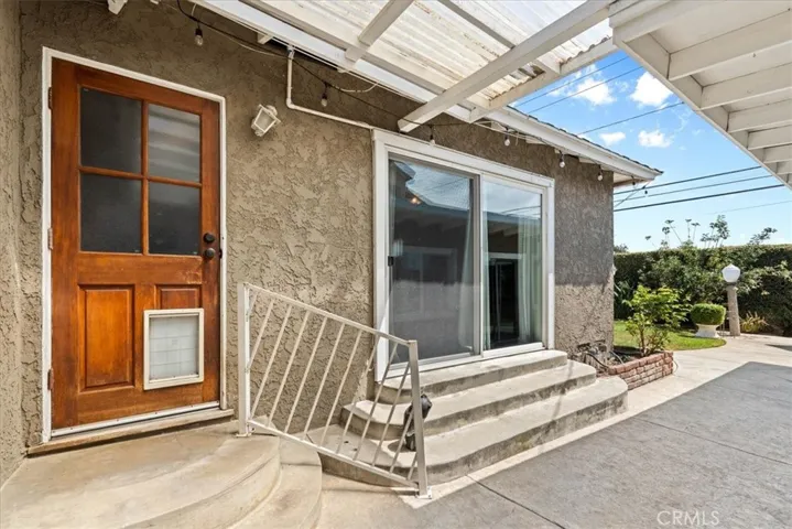 10336 Floral, Whittier, California 90606