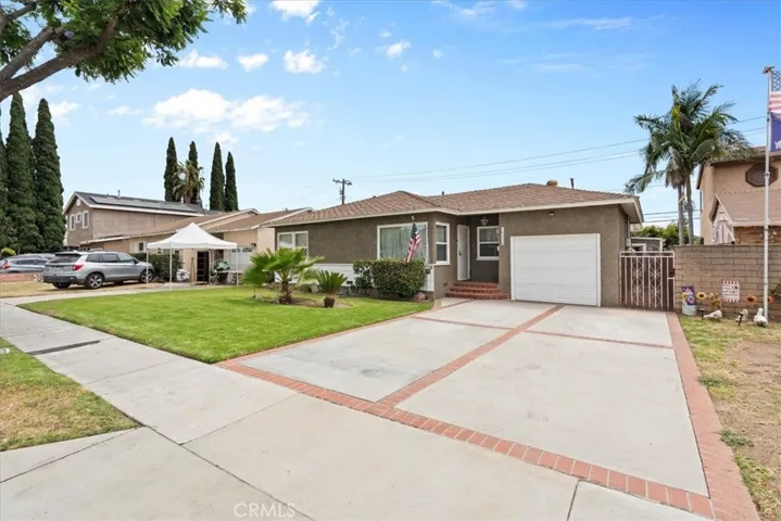 10336 Floral, Whittier, California 90606