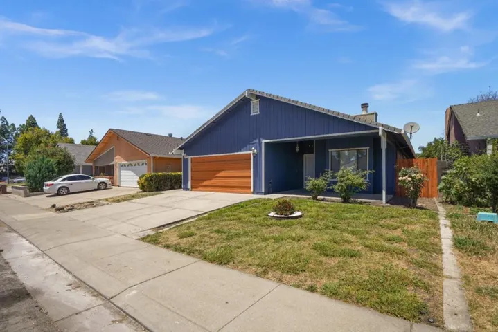 1927 Montauban Court, Stockton, California 95210
