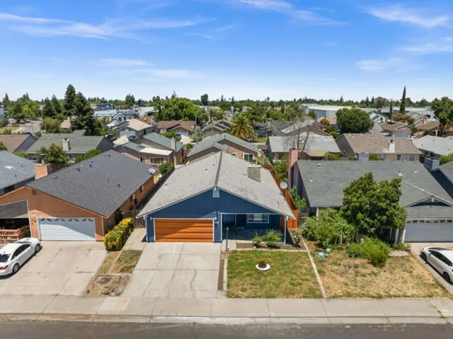 1927 Montauban Court, Stockton, California 95210