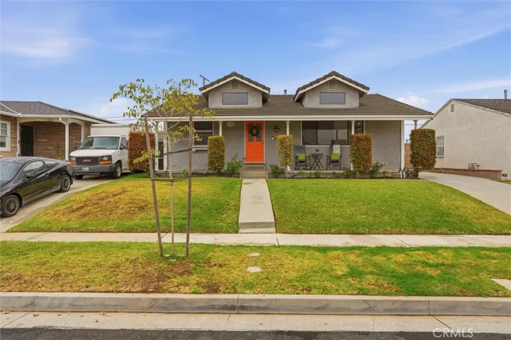 Inviting front entry.