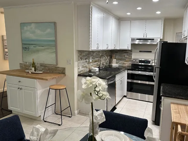 1108 Camino Real, Redondo Beach, California 90277