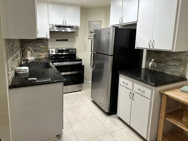 1108 Camino Real, Redondo Beach, California 90277