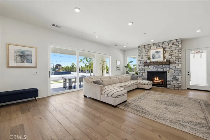 28346 Old Springs, Castaic, California 91384