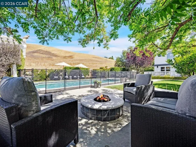 3911 Deer Trail Ln, Danville, California 94506