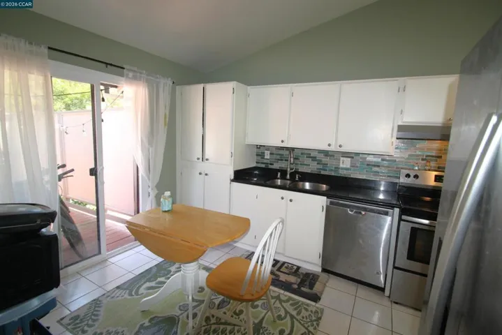1506 Ashwood Dr, Martinez, California 94553
