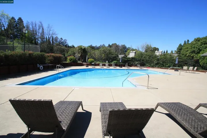 1506 Ashwood Dr, Martinez, California 94553