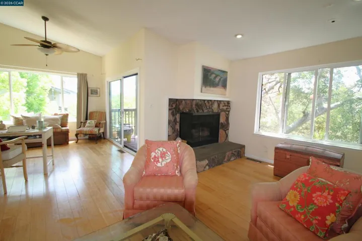 1506 Ashwood Dr, Martinez, California 94553