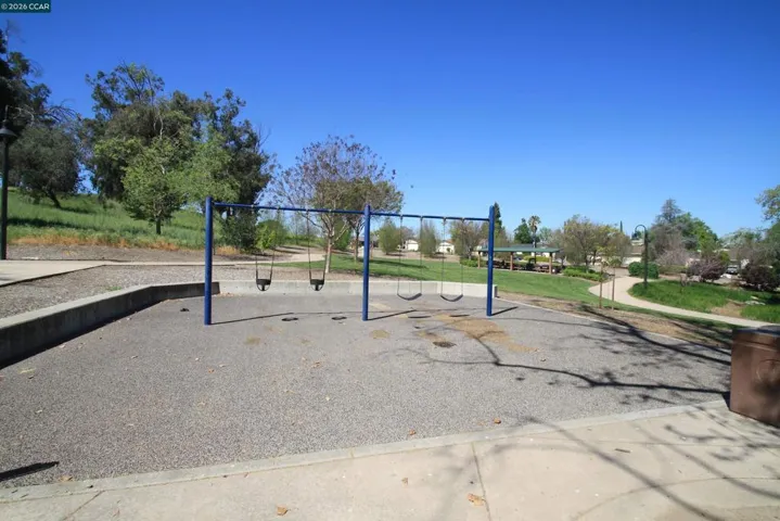 1506 Ashwood Dr, Martinez, California 94553