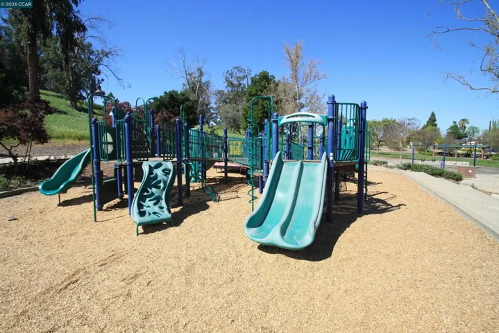 1506 Ashwood Dr, Martinez, California 94553