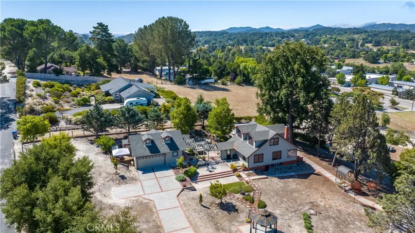 3155 El Camino Real, Atascadero, California 93422