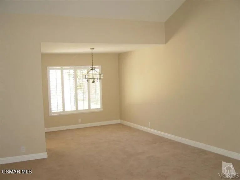6813 Eaglehaven Lane Dining Room