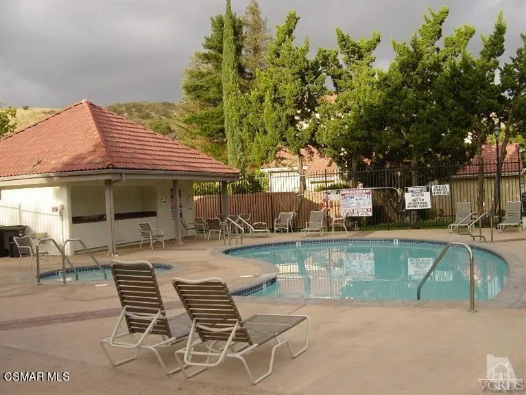6813 Eaglehaven Lane Oak Park Community