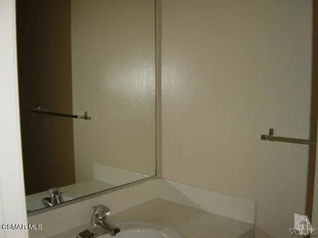 6813 Eaglehaven Lane Guest Bath Downstai