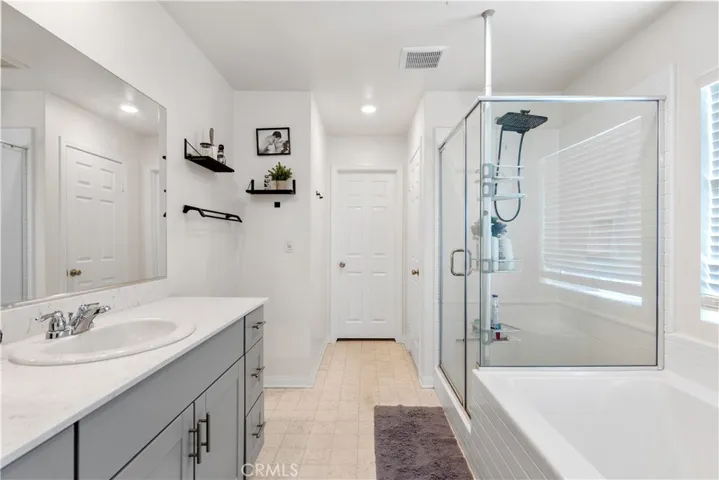 44539 Freer Way, Lancaster, California 93536