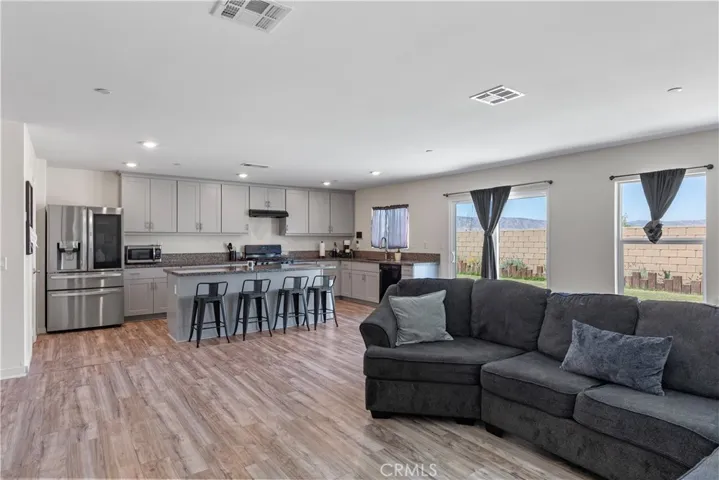 44539 Freer Way, Lancaster, California 93536