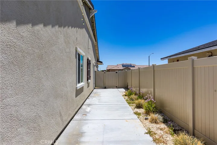 44539 Freer Way, Lancaster, California 93536