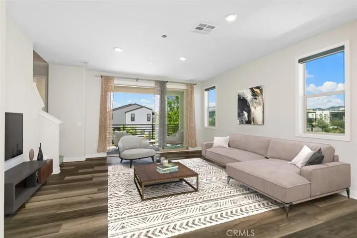 264 Merit, Irvine, California 92618