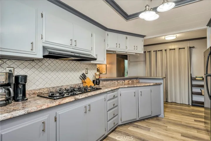 9859 Crestview Drive, Clearlake, California 95422
